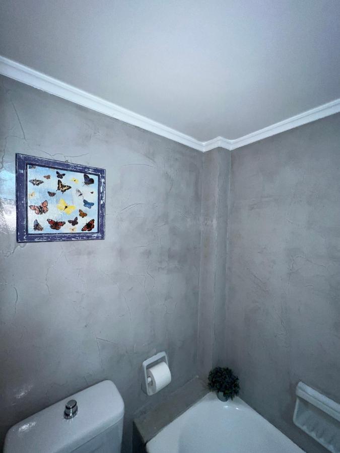 Agios Eleftherios Metro St. 2 Bedrms 4 Pers. Flat Athén Kültér fotó